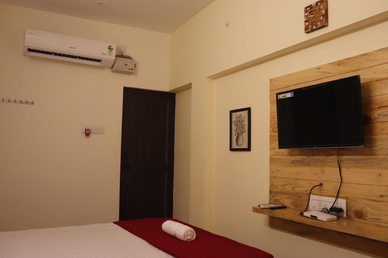 Grand Suites Srirangam Tiruchirappalli Экстерьер фото