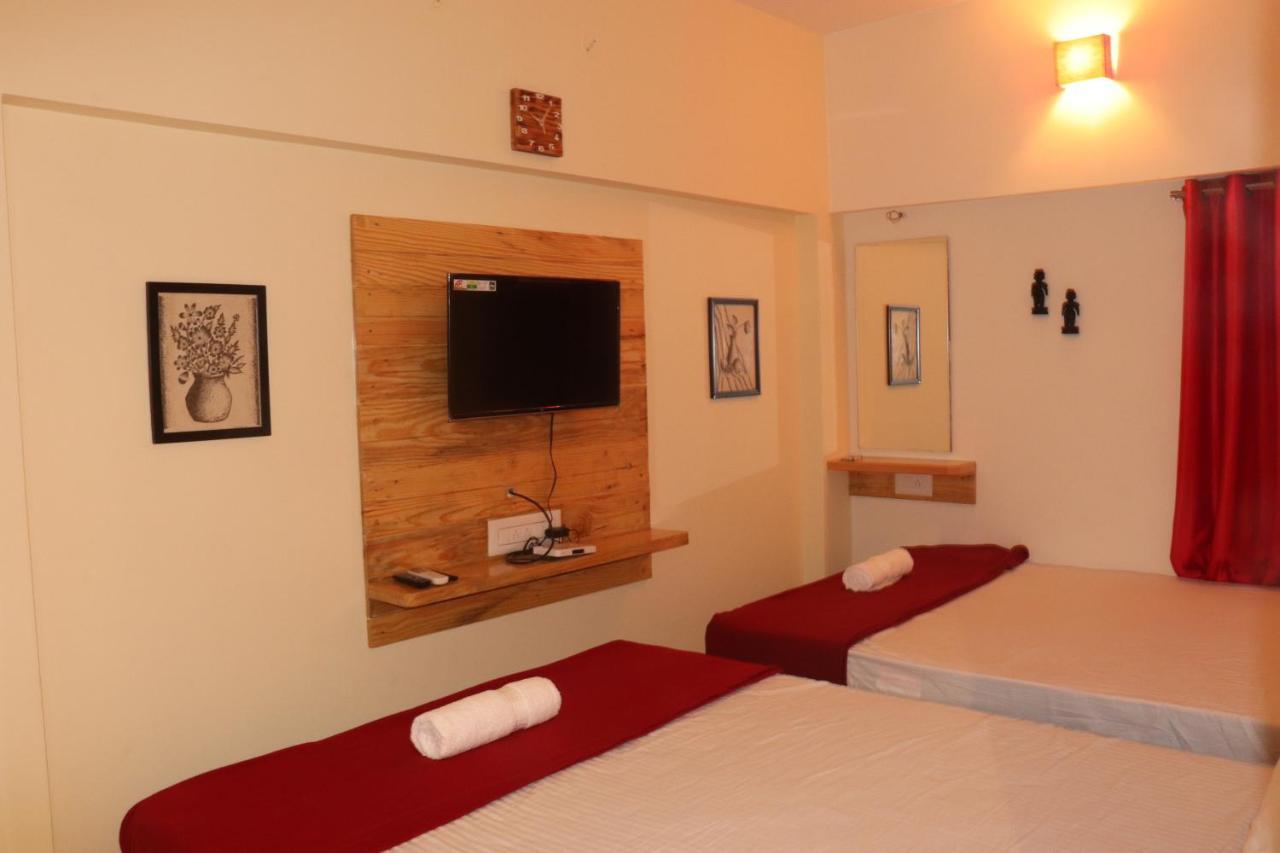 Grand Suites Srirangam Tiruchirappalli Экстерьер фото