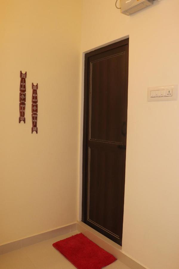 Grand Suites Srirangam Tiruchirappalli Экстерьер фото